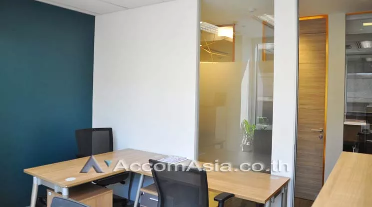 15  Office Space For Rent in Ploenchit ,Bangkok  at Q House Ploenchit Service Office AA10195